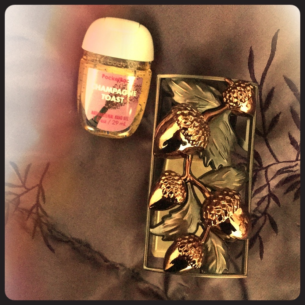 Wallflower scent holder